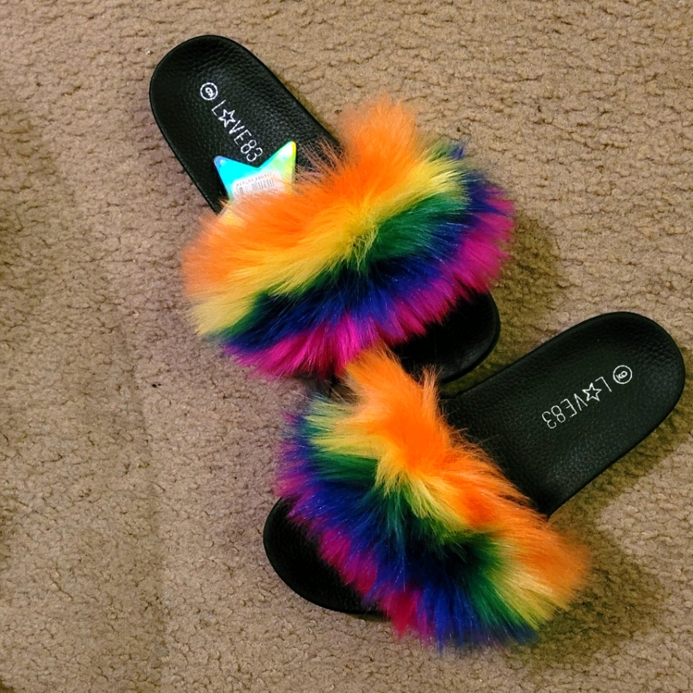 🌈RAINBOW SLIDE**SLIPPERS!! 2CUTE!!